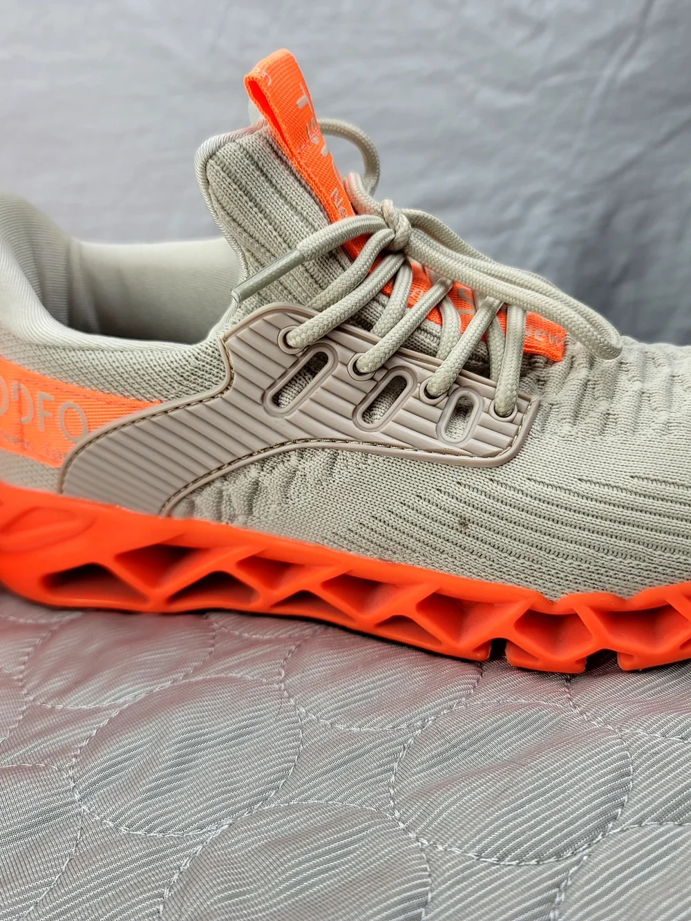 Men's Athletic Sneakers in Beige and Orange - Lightweight Performance